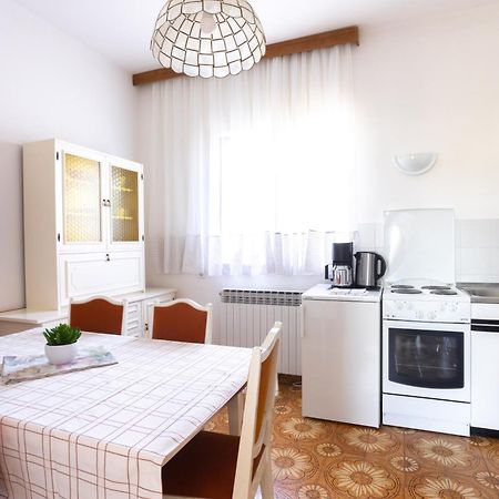 Apartments Lonzor I Селце Экстерьер фото