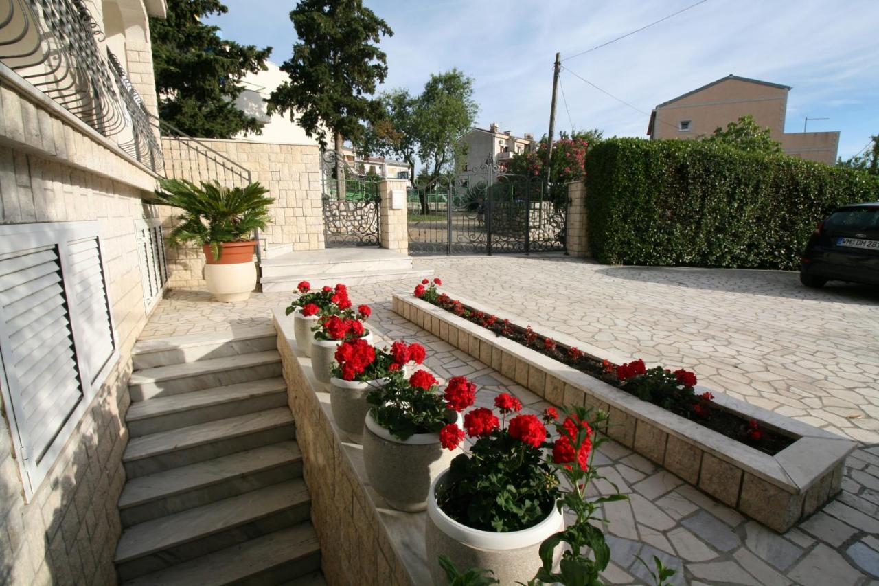 Apartments Lonzor I Селце Экстерьер фото
