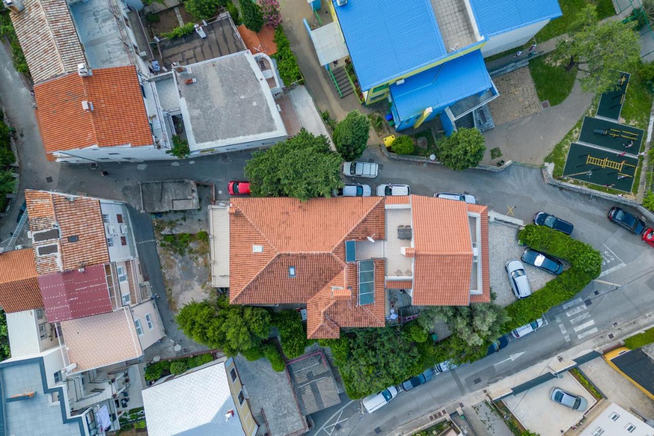 Apartments Lonzor I Селце Экстерьер фото