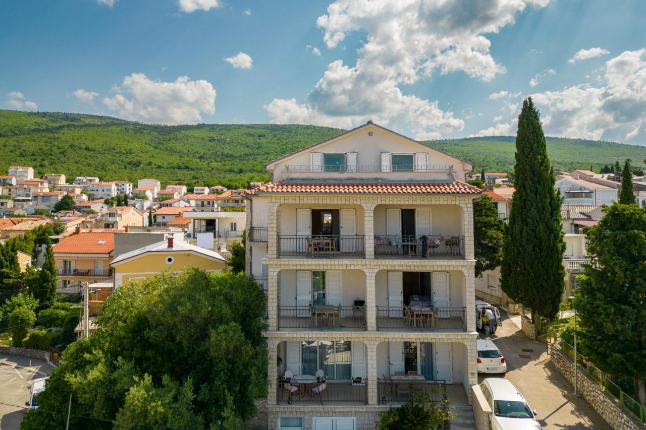 Apartments Lonzor I Селце Экстерьер фото