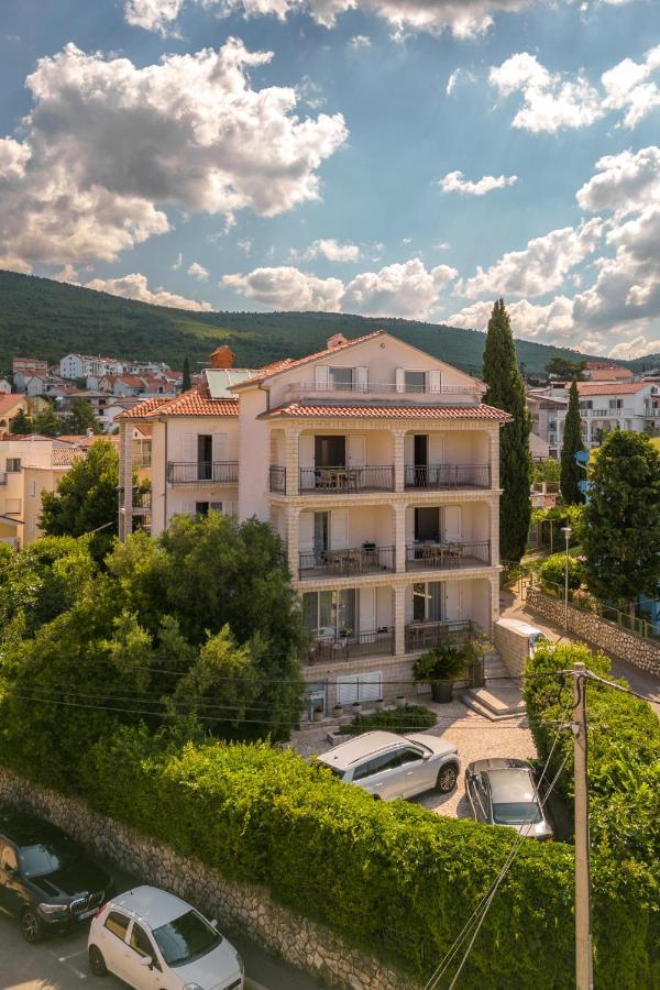 Apartments Lonzor I Селце Экстерьер фото