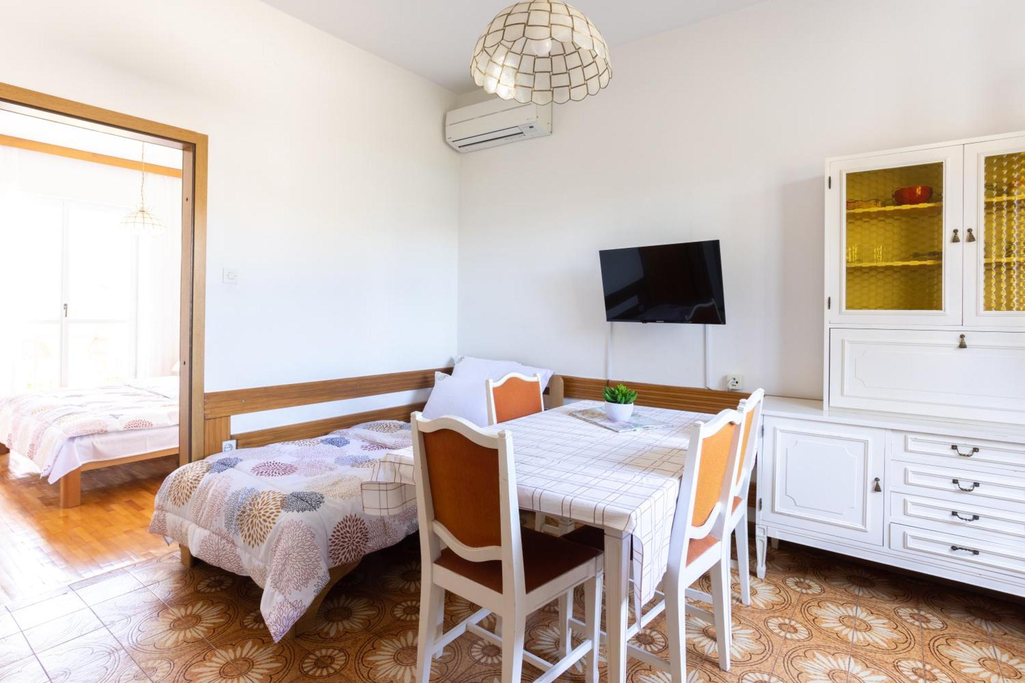 Apartments Lonzor I Селце Экстерьер фото